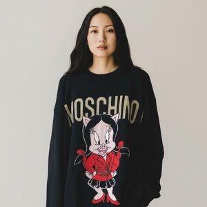NWT Moschino Pig Sweater Petunia Piggy Host Pick